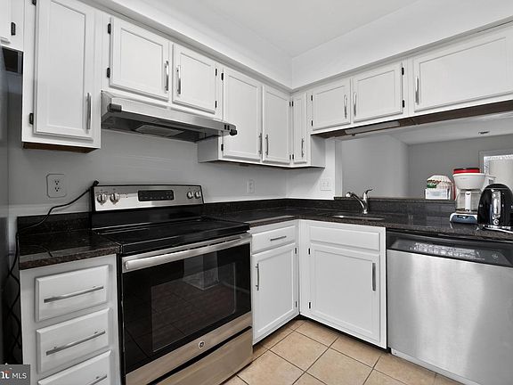 5th image of 8114 Cloverhurst Rd