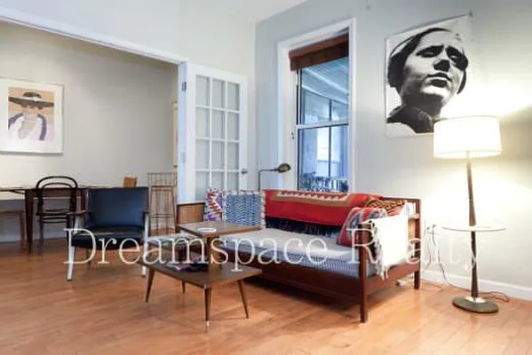 Rented by Dream Space Realty | media 37