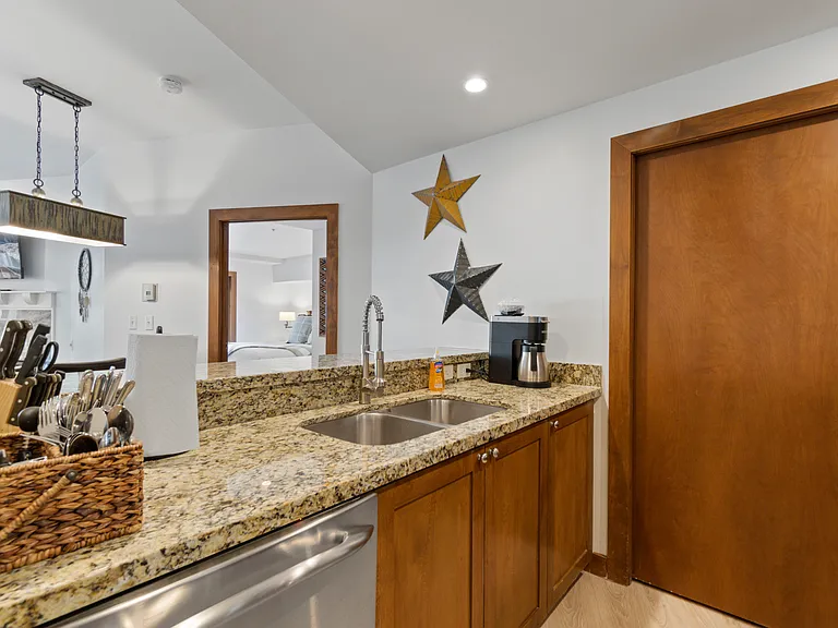 3720 Sundial Ct #B225 — Photo 5
