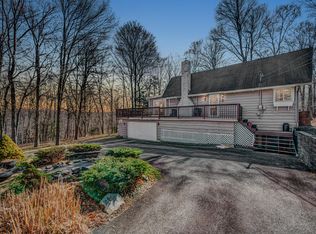 101 Basswood Ter, Greentown, PA 18426