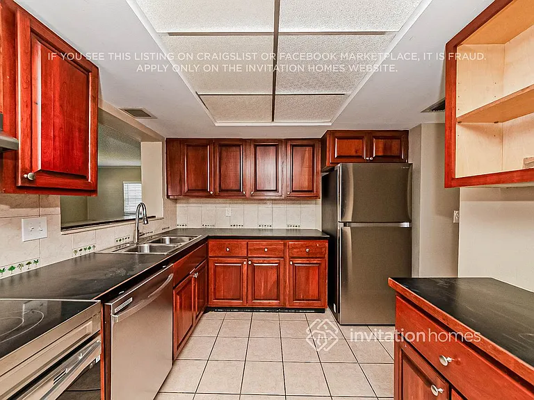 312 48th St W — Photo 6
