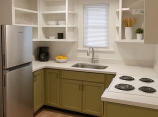 55 Main St #2F, Kingston, MA 02364