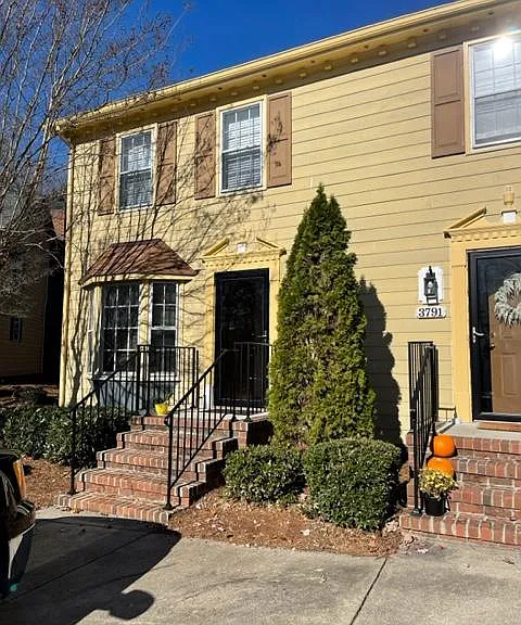 3789 Greenes Xing — Photo 2