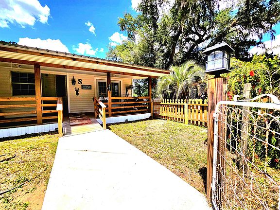 3rd image of 446 SE 242nd St