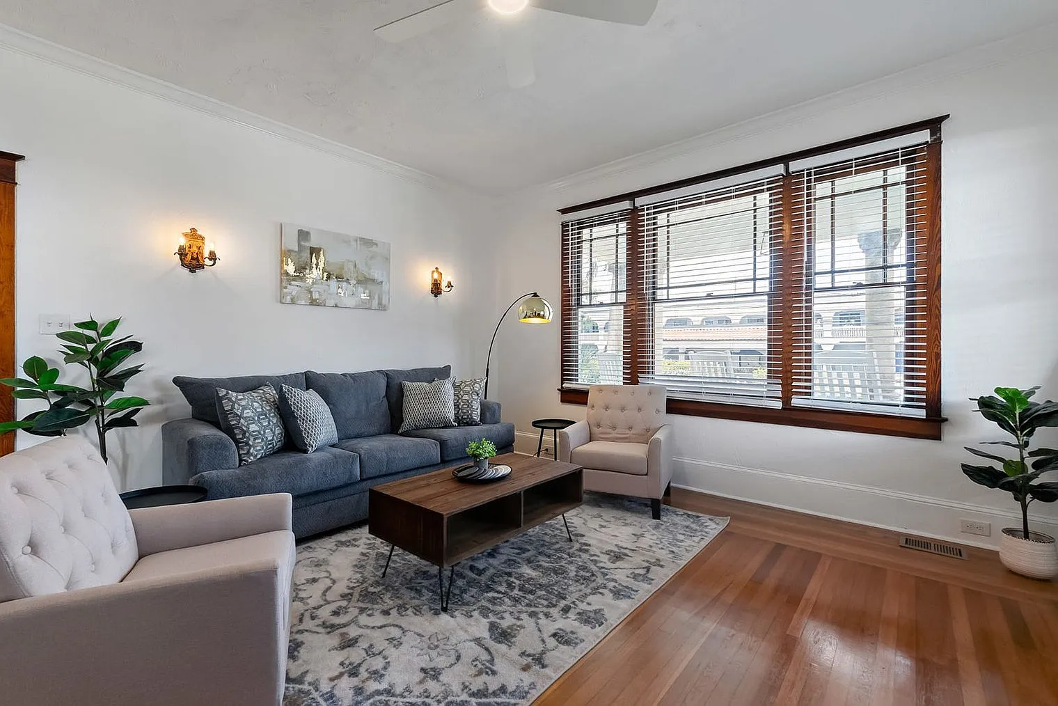 2 bed, 1.0 bath, 1496 sqft, $3,018 — Photo 1