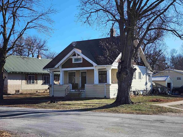108 2nd Ave W, Swea City, IA 50590