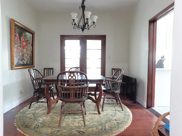 2421 Alcazar St — Photo 13
