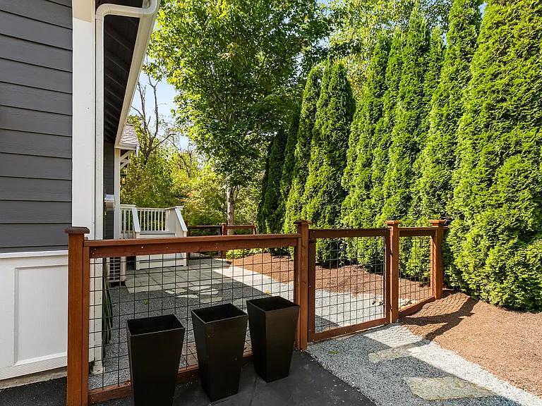 1007 Brookings Pl — Photo 26
