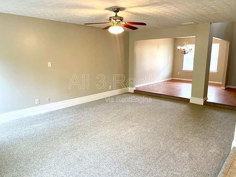 225 Forrest Ln — Photo 7