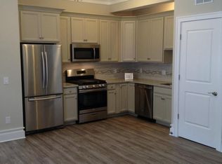 200 Munsonhurst Rd #13, Franklin, NJ 07416