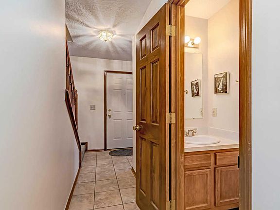 5th image of 5509 Nash Pl