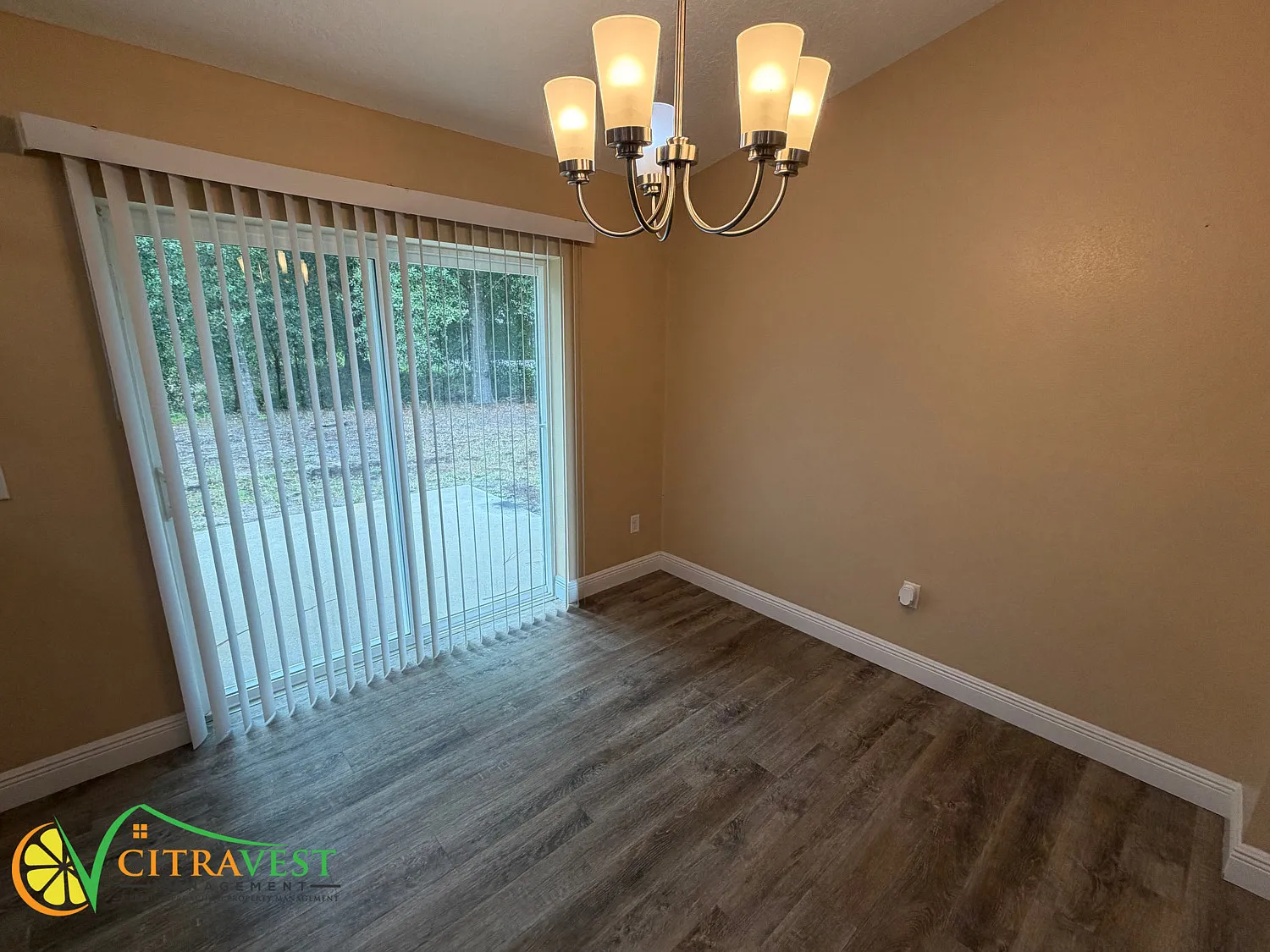 Beautiful Newer 4 Bedroom Available in Citrus Springs! — Photo 4