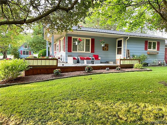 4th image of 681 Perry Rd