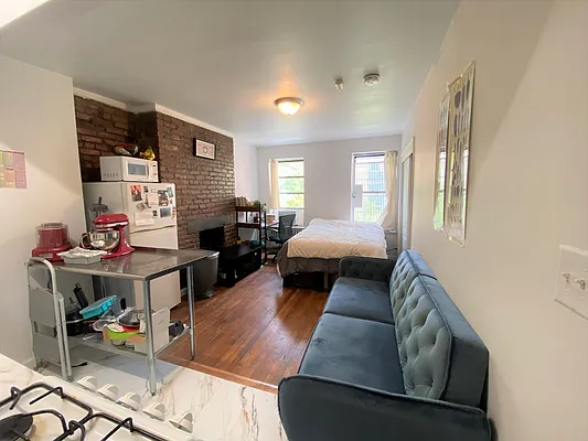 Rented by Douglas Elliman | media 9