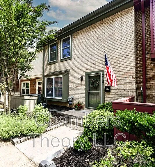 2107 Golf Course Dr — Photo 1