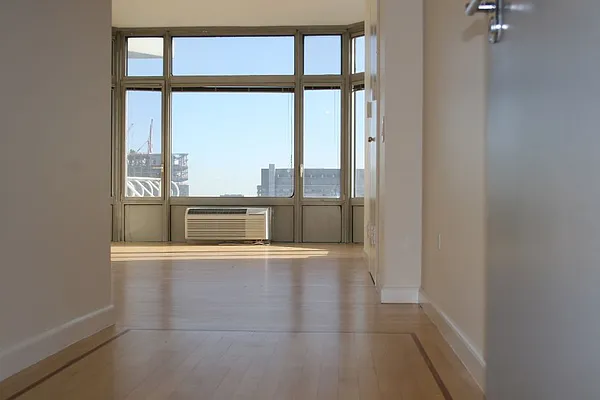 Rented by Hanna Realty LLC | media 4