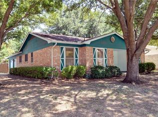 2411 Dartmouth Dr, Arlington, TX 76015