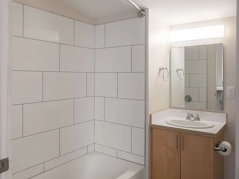 3570 Montgomery Rd — Photo 7