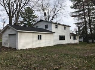 6987 Paradise Trl, Carp Lake, MI 49718