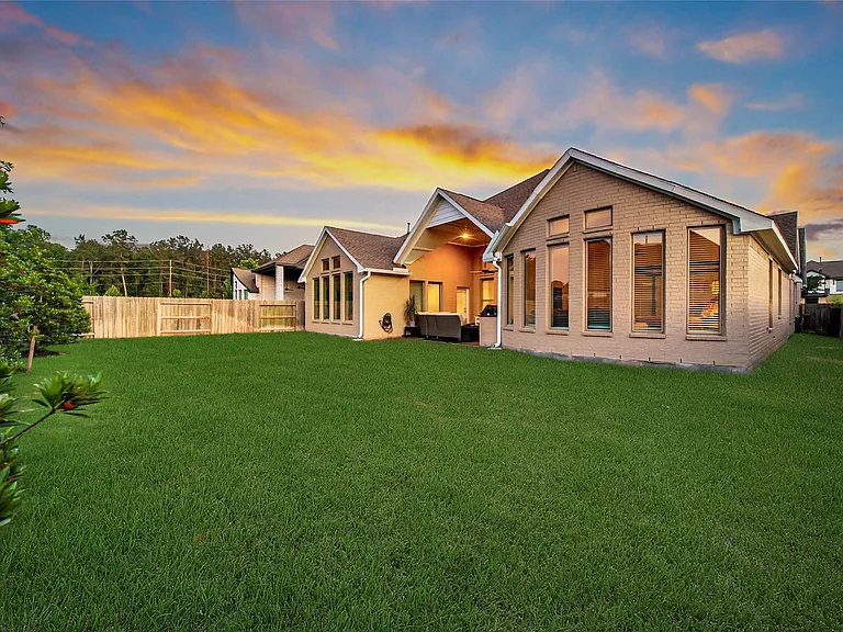 15527 Salmon Springs Dr — Photo 42
