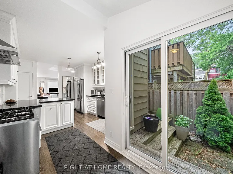 14 Wascana Ave — Photo 10