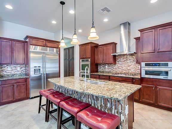 5th image of 1528 W Blaylock Dr