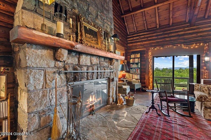 4th image of 2068 Harrington Hill Road