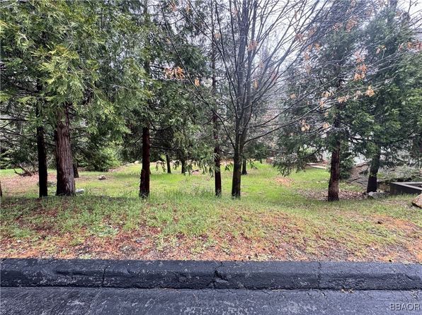 27525 N Meadow Bay Dr, Lake Arrowhead, CA 92352