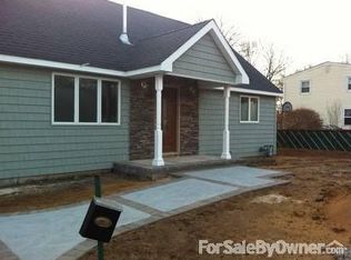 132 Stanley Dr, Centereach, NY 11720
