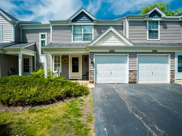2008 College Green Dr Unit 2008, Elgin, IL 60123