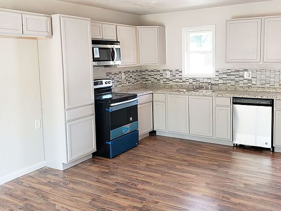 2nd image of 4527 Norris Valley Dr