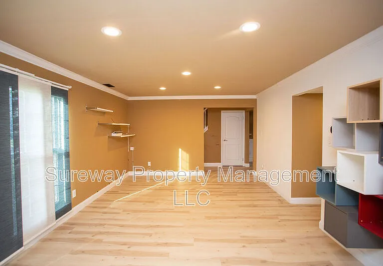 23 Winterset Ln — Photo 12
