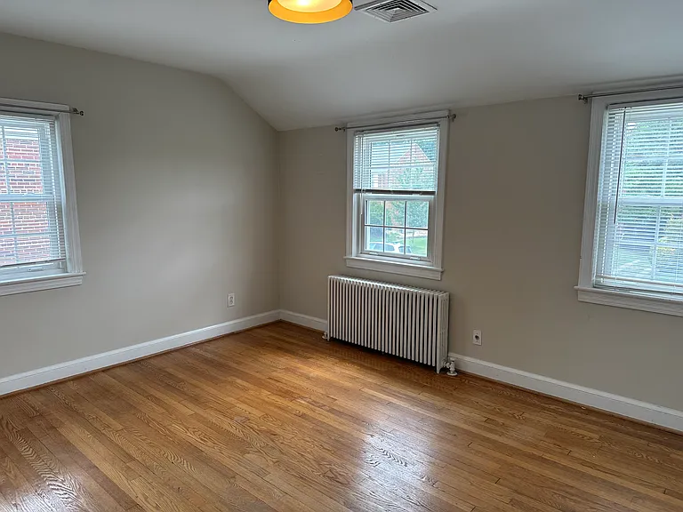 Upstairs Bedroom 1
