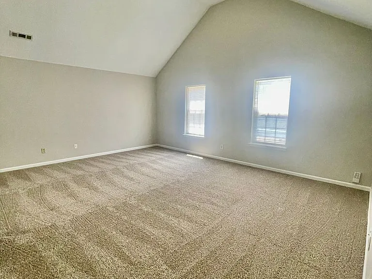 2423 Sunset Oaks Dr — Photo 5