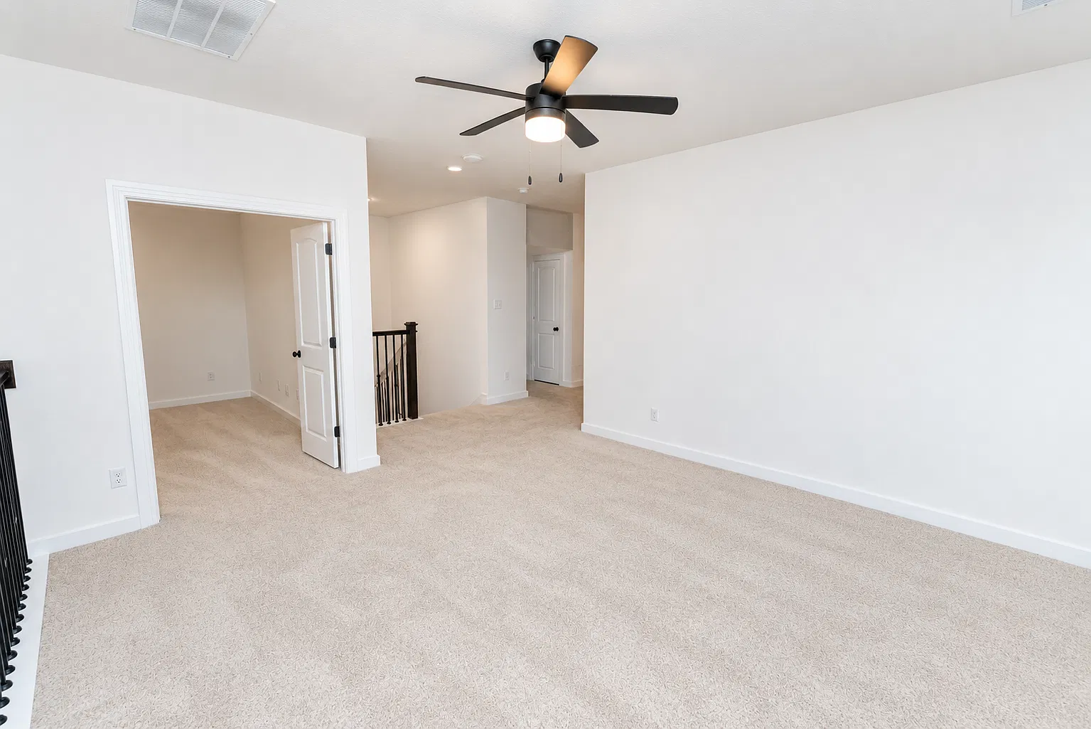4 bed, 2973 sqft, $3,300 — Photo 3