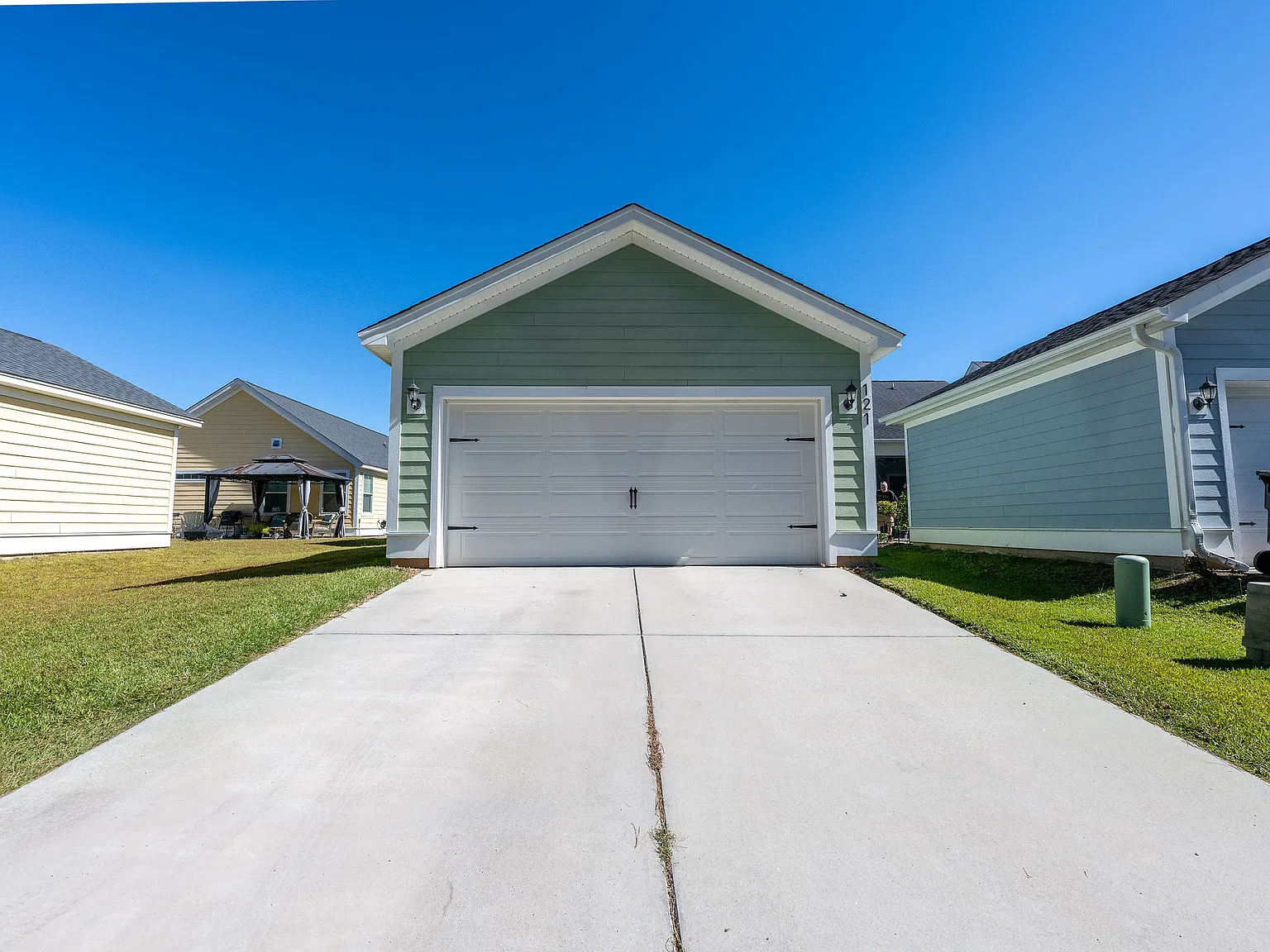 3 bed, 1336 sqft, $2,150 — Photo 4