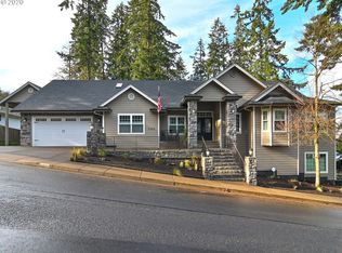 560 S 72nd St, Springfield, OR 97478