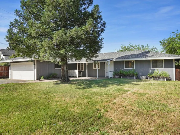 5580 Foothill Rd, Rocklin, CA 95677
