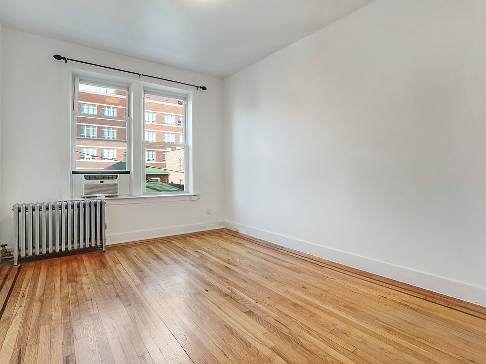 1st image of 4736 48th St APT 3R