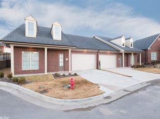 26 Chenal Village Cir, Little Rock, AR 72223