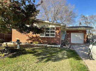 2010 E 50th St S, Wichita, KS 67216