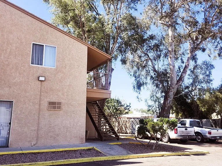 Jerrie Street Apartments — Photo 18