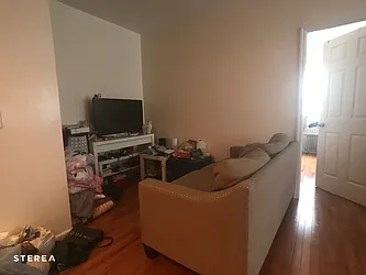 Rented by Sterea Agency