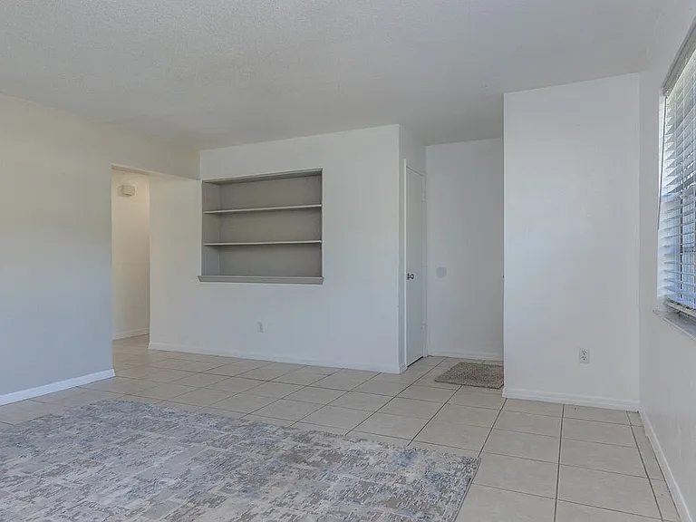 1516 S Boundary St — Photo 5