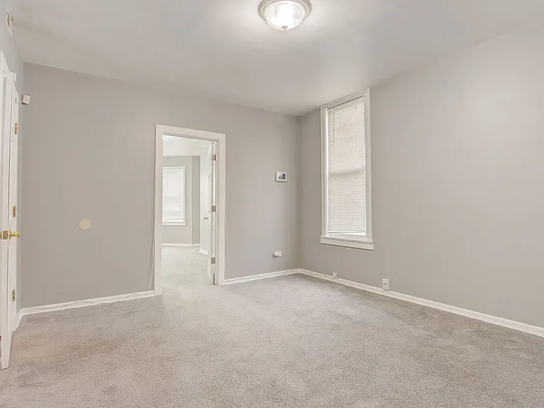 5720 S Princeton Ave #2 — Photo 2