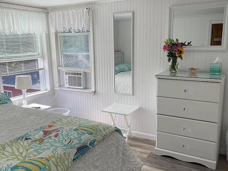 15 Seaview Ave — Photo 1