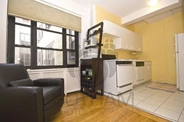 Sold by Douglas Elliman | media 19