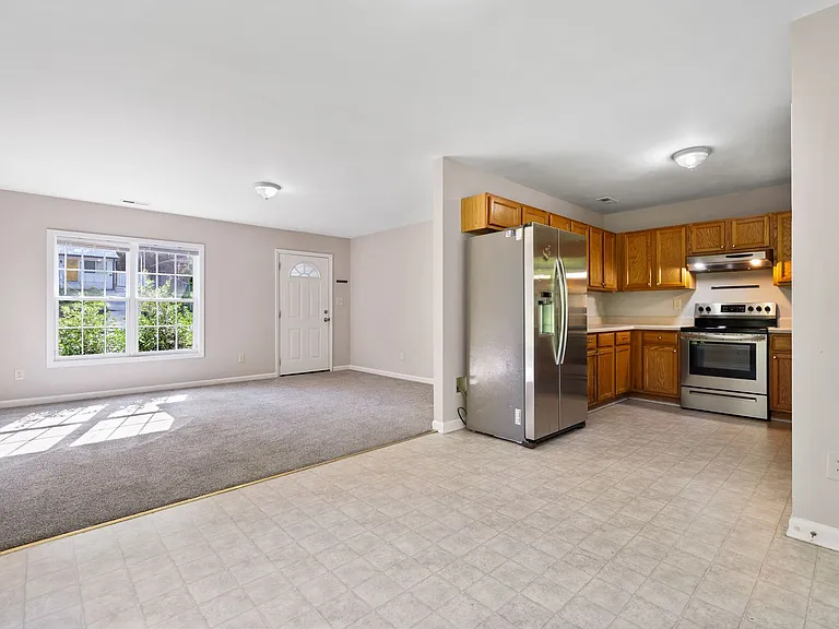 2306 N Oak Ridge Blvd — Photo 11