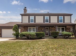 39 Beau Meade Rd, Oswego, IL 60543