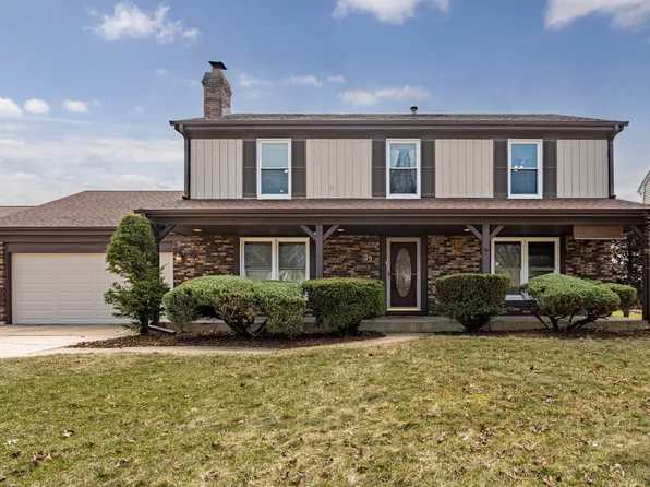 39 Beau Meade Rd, Oswego, IL 60543